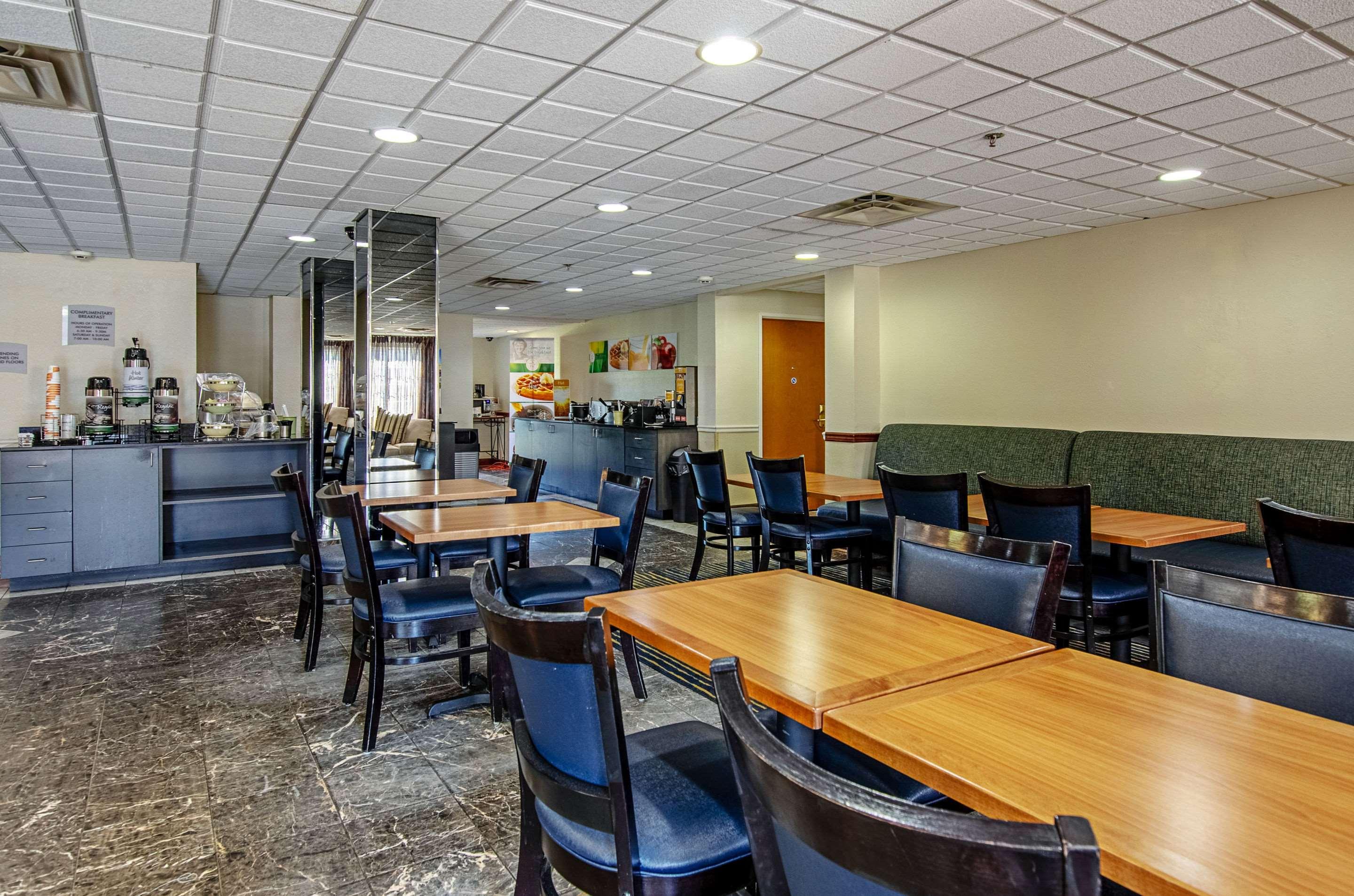 Quality Inn & Suites I-81 Exit 7 Bristol Ngoại thất bức ảnh