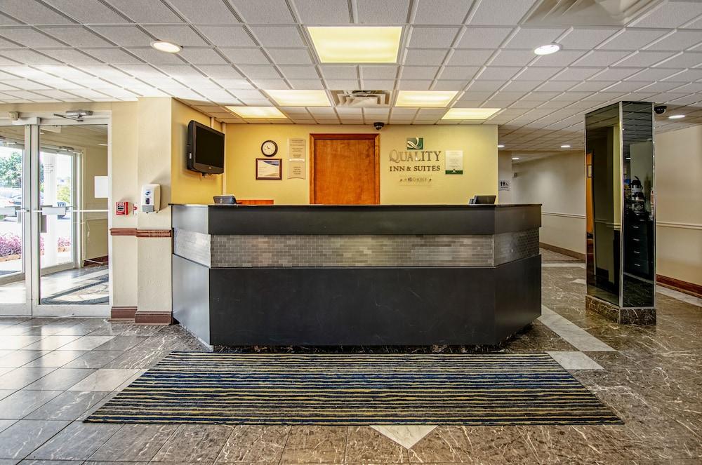 Quality Inn & Suites I-81 Exit 7 Bristol Ngoại thất bức ảnh