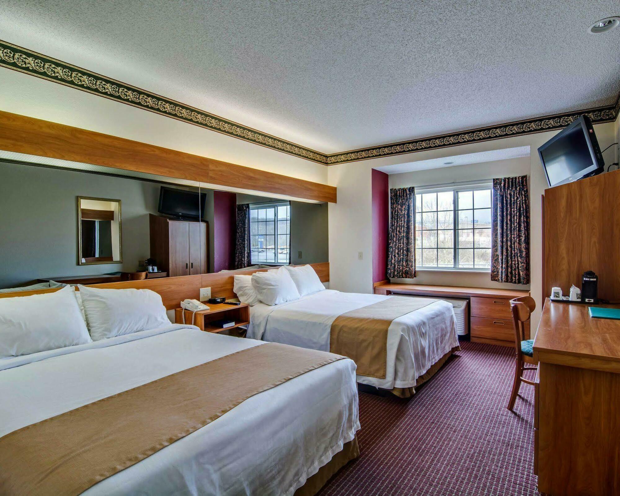 Quality Inn & Suites I-81 Exit 7 Bristol Ngoại thất bức ảnh